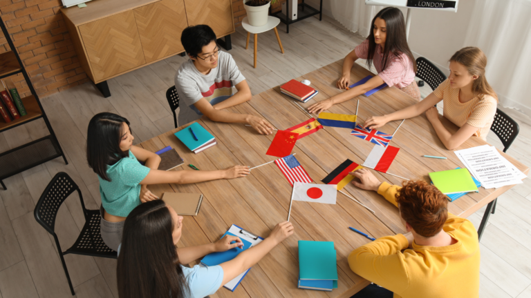 Οι Πιο Ομιλούμενες Γλώσσες στον Κόσμο το 2025 & Γιατί να Ξεκινήσεις Μαθήματα Σήμερα