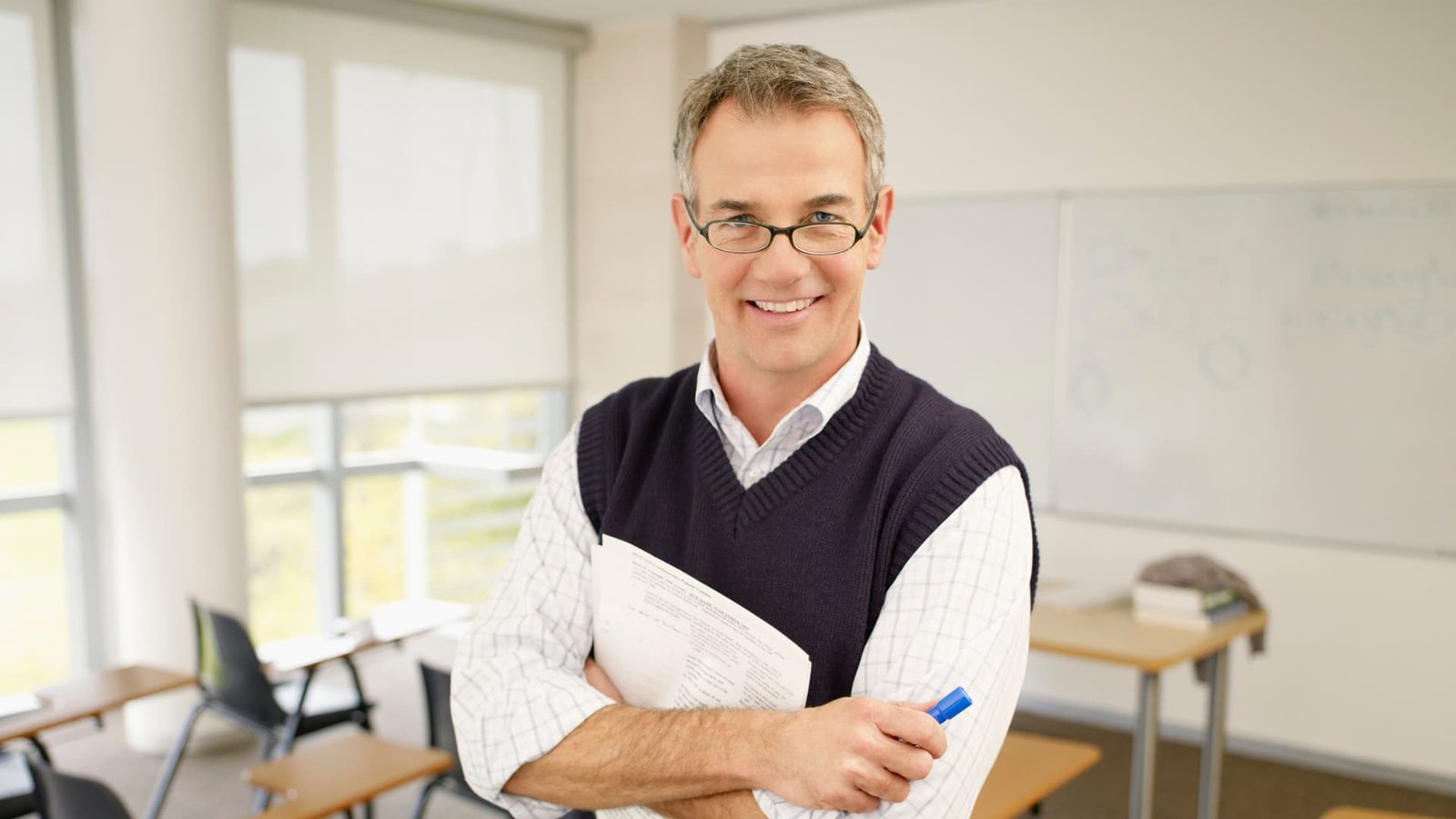 Ζητούνται καθηγητές ΑΟΘ για αποτελεσματικά ιδιαίτερα μαθήματα οικονομικών