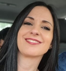 Λαμπροπούλου Βασιλική – Οικονομικά ιδιαίτερα μαθήματα