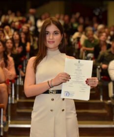 Καλλιόπη Ρίζου – Φιλολογικά ιδιαίτερα μαθήματα