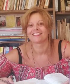 Ξανθή Προεστάκη – Φιλολογικά ιδιαίτερα μαθήματα