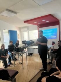 Πατσαρίσος Κωνσταντίνος – Φυσική ιδιαίτερα μαθήματα