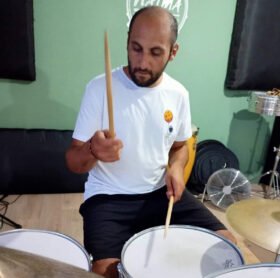 Αλέξης Μακατσέλος – Drums ιδιαίτερα μαθήματα