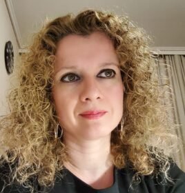 Τίνα Τσιρώνη – Νομική ιδιαίτερα μαθήματα