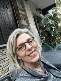 Εύη Μπαξεβάνη – Ιδιαίτερα Μαθήματα Φιλολογικών ιδιαίτερα μαθήματα