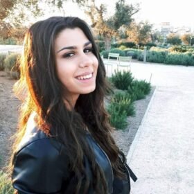 Μιχαέλα Παπαθανάση – Φιλολογικά ιδιαίτερα μαθήματα