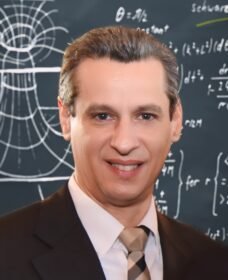 Φωτογραφία του Χάρης Μαρκαντωνάτος de Brown – Μαθηματικά